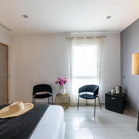 Les Alizes & Aparthotel L'Ile-Rousse (Corsica)