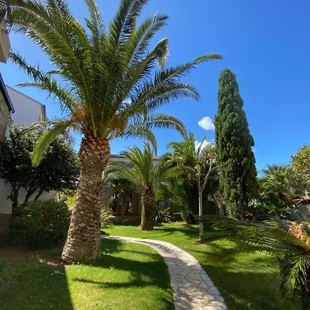 Ξενοδοχείο με διαμερίσματα Les Alizes &