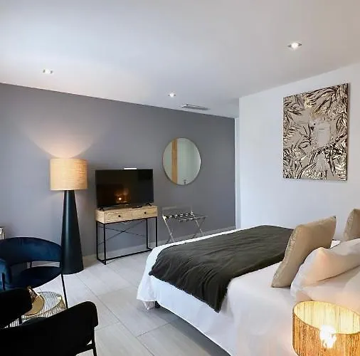 Les Alizes & Aparthotel 3*
