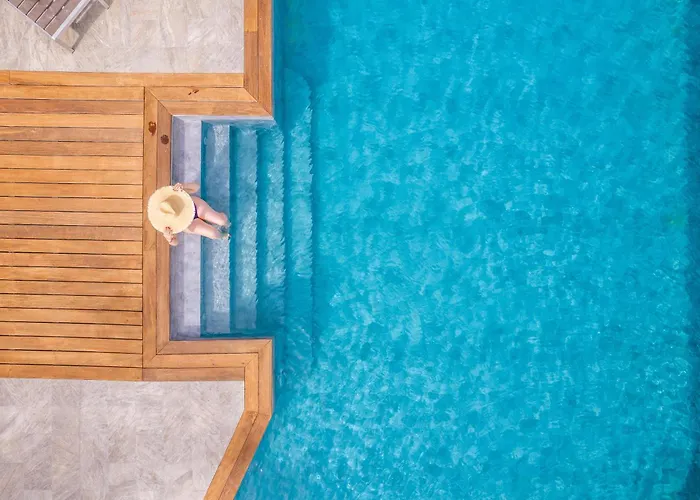 Aparthotel Les Alizes & LʼÎle-Rousse