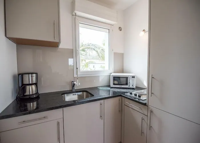 Les Alizes & 3* LʼÎle-Rousse