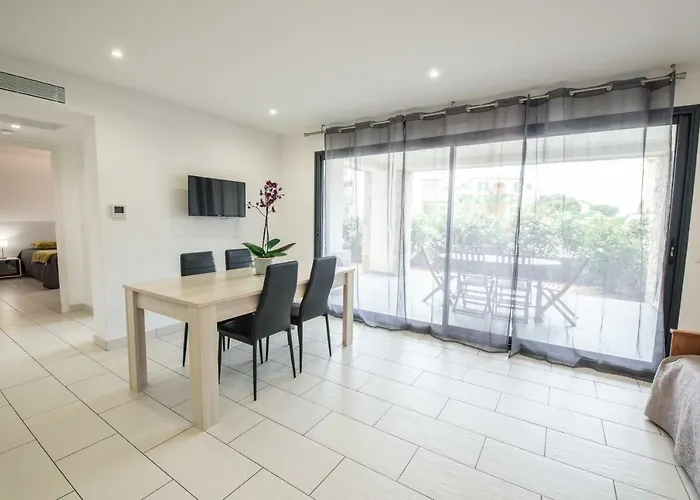 Les Alizes & LʼÎle-Rousse