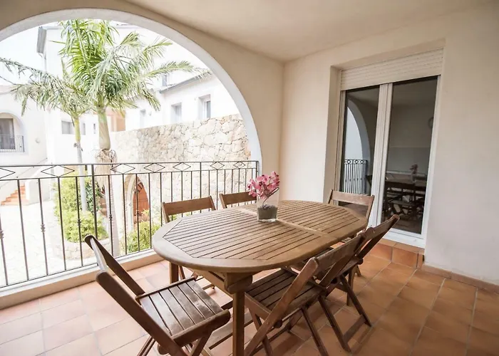 Les Alizes & LʼÎle-Rousse