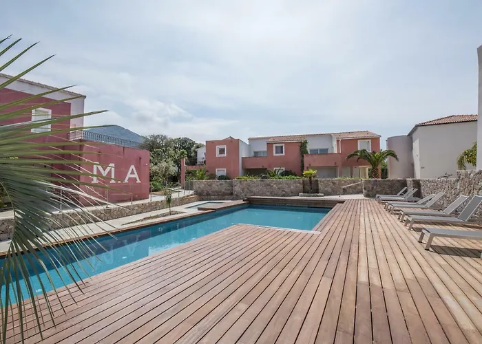 Les Alizes & LʼÎle-Rousse